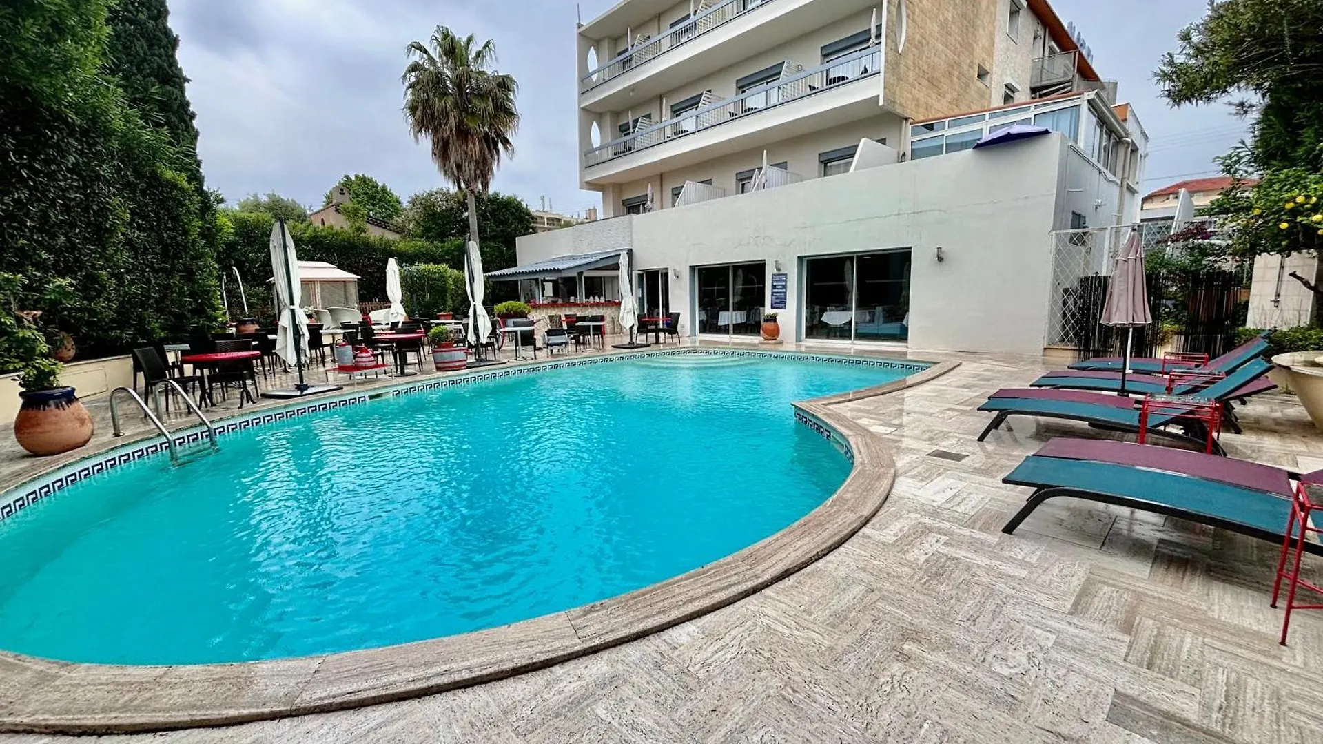 Hotel Restaurant De La Mer Golfe-Juan France